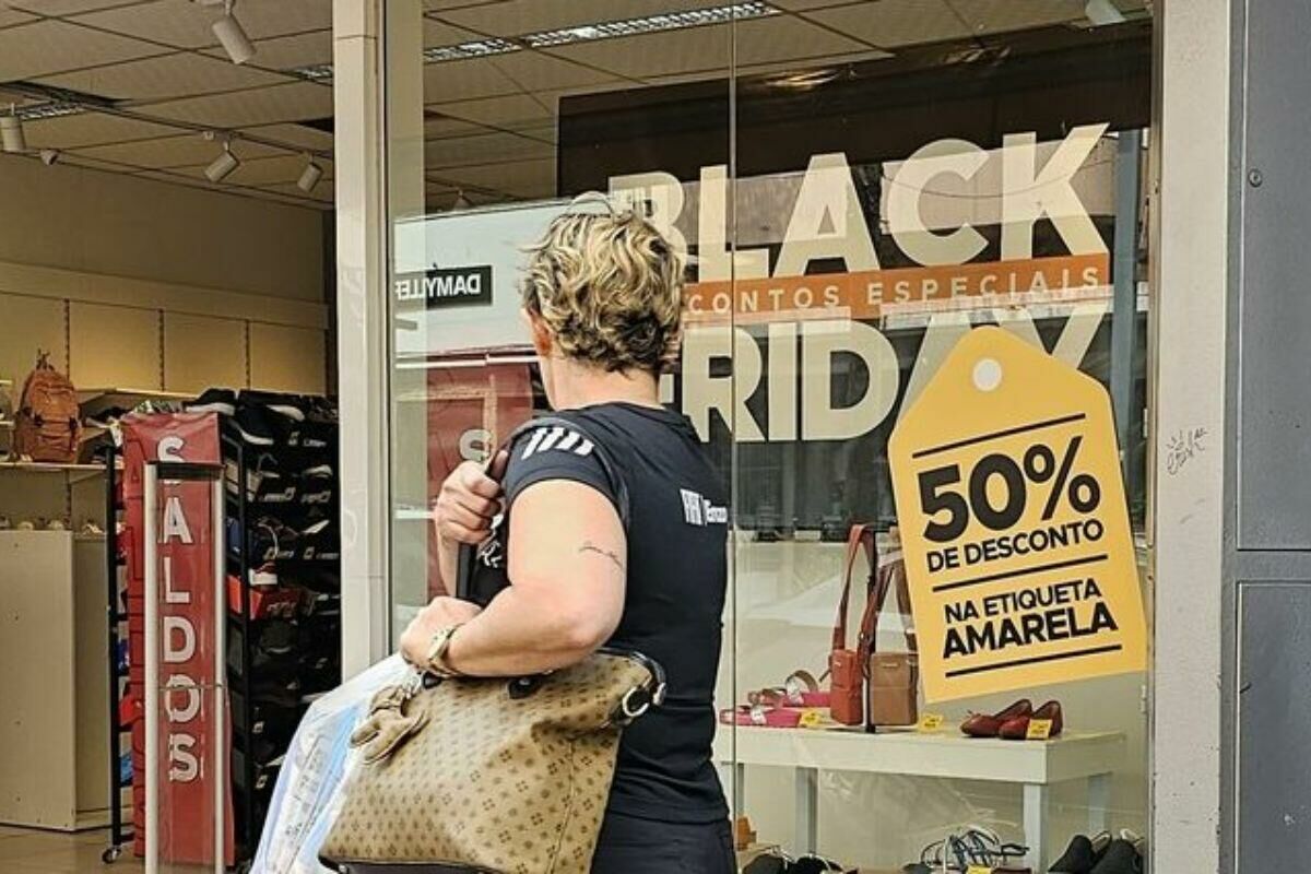 Imagem de compartilhamento para o artigo Lei impõe novas regras para promoções durante a Black Friday da MS Todo dia